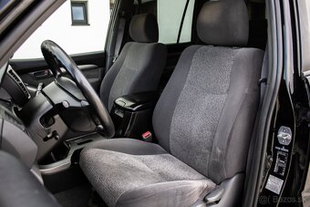 Toyota Land Cruiser 3.0D 122kw 6-st manual 2006 - 8