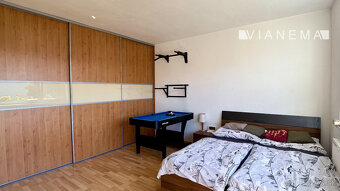 IBA U NÁS Svetlý 4i byt s terasou a loggiami v Ružinove - 8