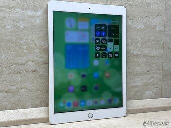 Apple iPad 5 10,5 (2017) Wi-Fi 128GB Gold - 8