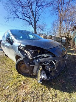 Renault grand scenic - 8