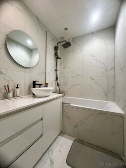 Luxusný, štýlový, zariadený 2 izbový byt s balkónom, Levice - 8
