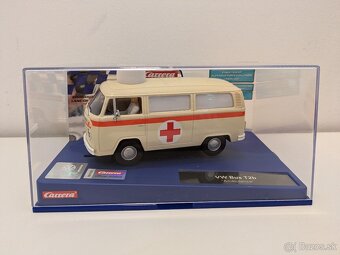 Autíčka na autodráhu Carrera Evolution/D132 - 8