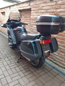 Motocykel Honda ST 1100 Pan European - 8