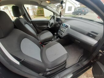 Fiat Punto 1.2 - 8