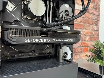 i5 12600K\32GB\RTX 4070Ti\SSD\1000W Zdroj - 8