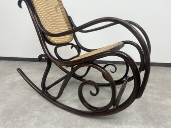 Hojdacie Kreslo Thonet s ratanovým výpletom - 8