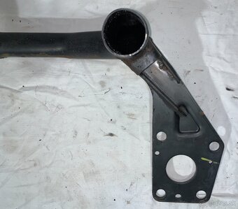 Rúra intercoolera - 8