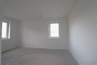 5-izbový poschodový dvojdom v širšom centre mesta - 8