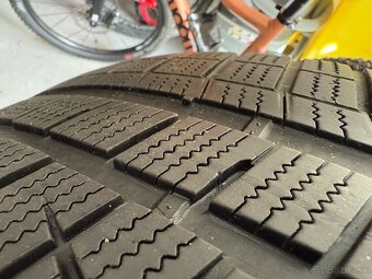 285/45R21 113V Hankook W320A ICEPT EVO2 SUV XL - 8