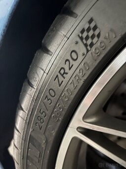 Michelin pilot sport 4S 285/30 R20 - 8
