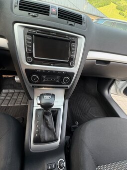 Škoda Octavia SCOUT 2.0 TDI DSG 103 kW 4x4 - 8