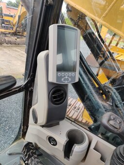 Pásový bagr CAT 325F LCR - 8