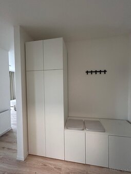Prenájom bytu 2-izbový • 46 m², 720 €/mes. 720€+150€+100€= n - 8