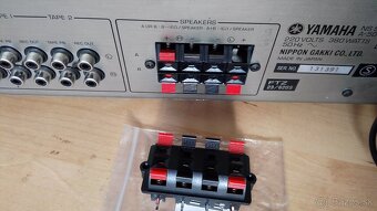 Zosilňovač Yamaha A500 - 8