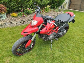 Predám DUCATI 796 HYPERMOTARD v tp 35kW - 8