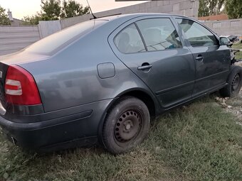 šKODA OCTAVIA COMBI 2 TDI - rozpredám - 8