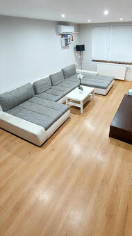 Predám rekonštuaný 3 izbový byt - 8