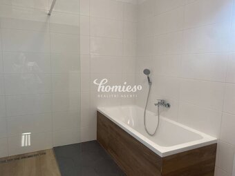 PREDAJ exkluzívny dom s 2-garážou pri golf. ihrisku,  NITRA- - 8