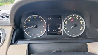 Land Rover Discovery 4 SDV6 HSE - 8