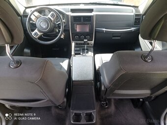 Jeep Cherokee Liberty Limited - 8