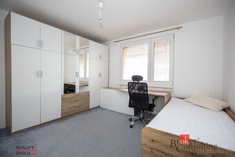Rezervované PRENÁJOM 3-izbový byt s komorou a loggiou,71m2, - 8