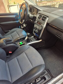Mercedes-Benz B 180 - 8