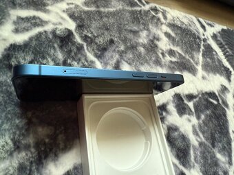 iPhone 13 128gb 89% bez skrabancov s prislusenstvom - 8