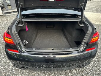 BMW Rad 7 740d xDrive A/T - 8