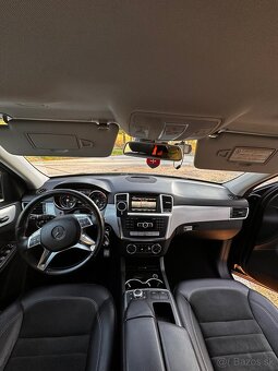 Predam Mercedes ML 350 / 3.0 / 190kw / 210tis km/ 2012 - 8