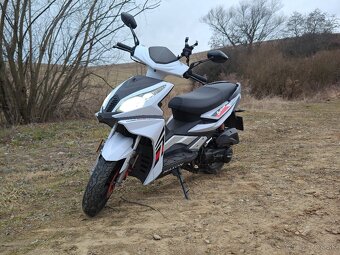 Skúter Maxon Ardour 125 + zadný kufor + výbava - 8