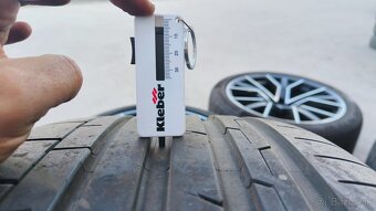 Audi q8, sq8 22 aludisky - 8