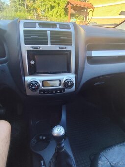Kia Sportage 2.0 CRDi 4WD - 8