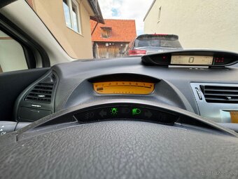 Citroën C4 - 8