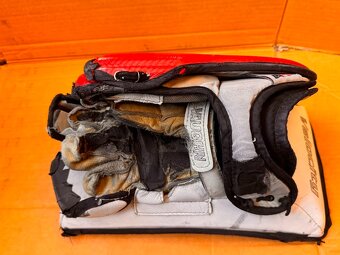 LAPAČKA A VYRÁŽEČKA  VAUGHN VELOCITY V5  SR. - 8