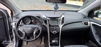 Hyundai i30 1.4 CRDi DOHC 16V Classic - 8