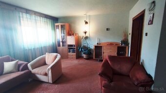 Predám rodinný dom v meste Levice, širšie centrum - 8