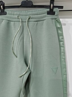 NOVE Guess smotanove,zelene,cierne teplaky - 8