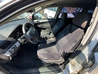 Opel Astra 1.9 CDTi Enjoy 120k - 8