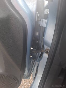 Opel Corsa 1,2 59 kW ročník 2008 klima 149 300 km - 8