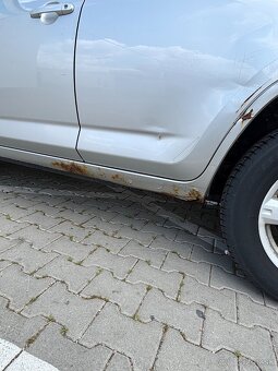 toyota rav4 - 8