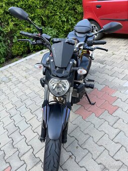 Yamaha mt 07 - 8