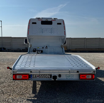 Mercedes-Benz Sprinter odťahový špeciál so spaním - 8