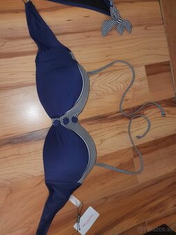 Nenosené značkové velk L - 8