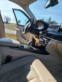 BMW X5 XDrive40d - panoramatická strecha - 8
