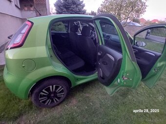 Predám Fiat Punto 0,9T 85 TwinAir - 8