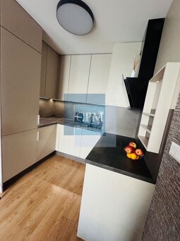 Ponúkam na prenájom 2-izbový byt v projekte Urban residence - 8
