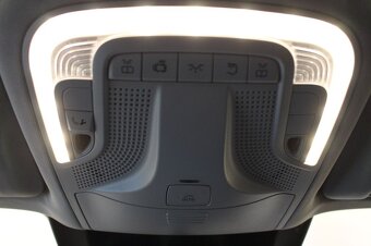 Ponúkam na prenájom 8 miestne auto Mercedes Vito - 8
