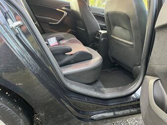 Opel Insignia - 8