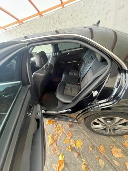 Mercedes-Benz E 250 CDI - 8