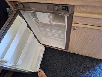 Predám karavan značky BEYERLAND - 8